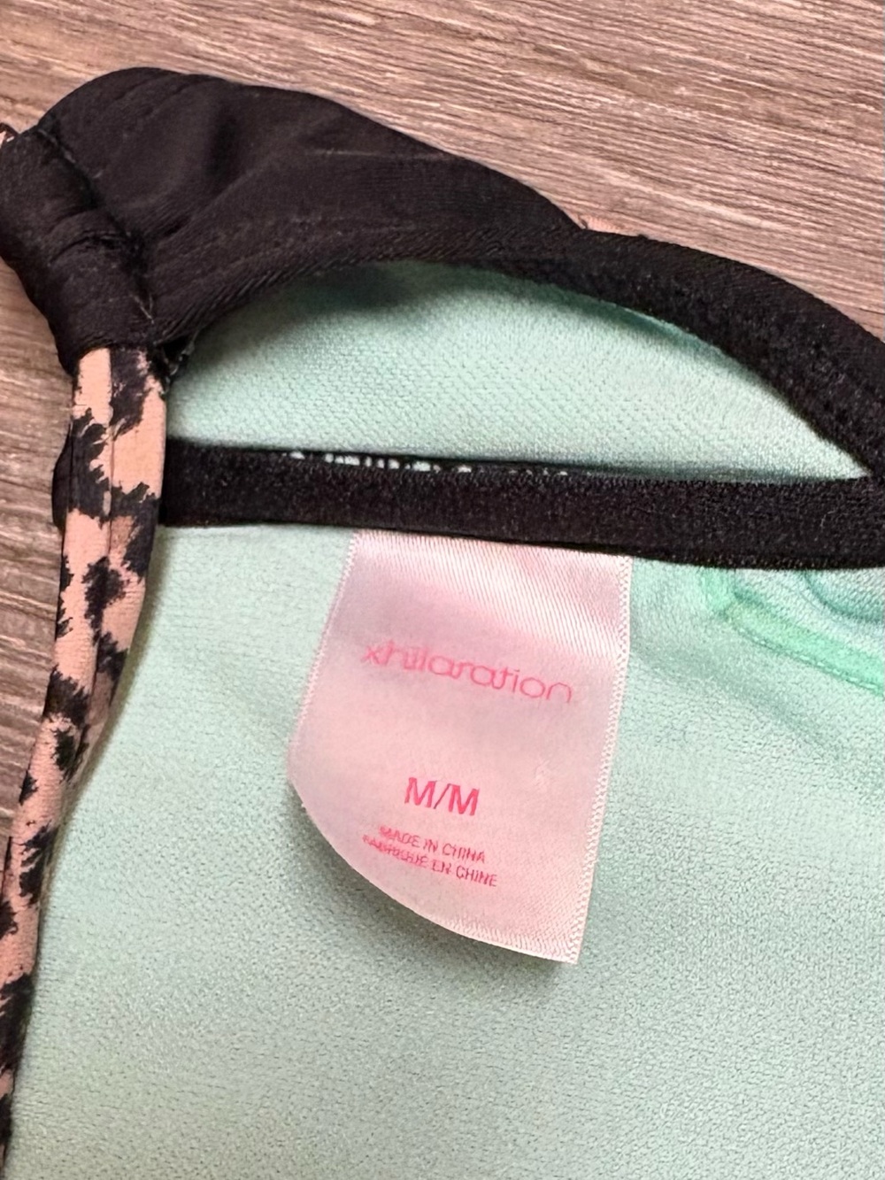 Xhilaration Medium Mint Green Swim Top with Leopard Trim - Picture 3 of 3